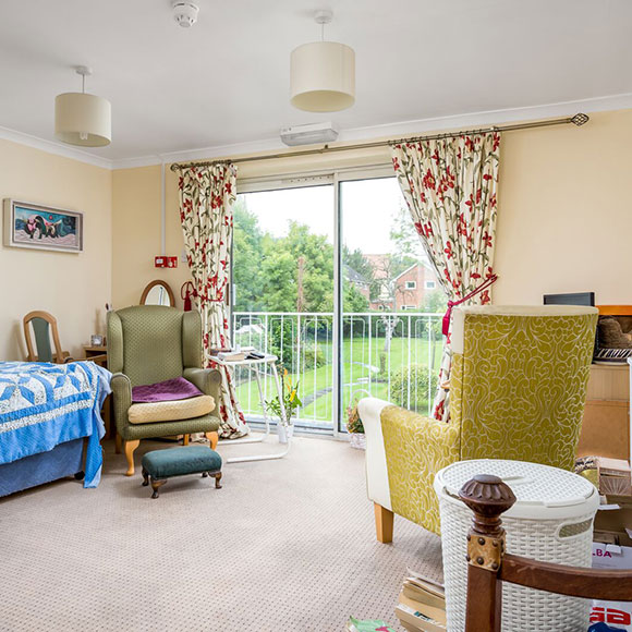 <span>Room</span>Large Room