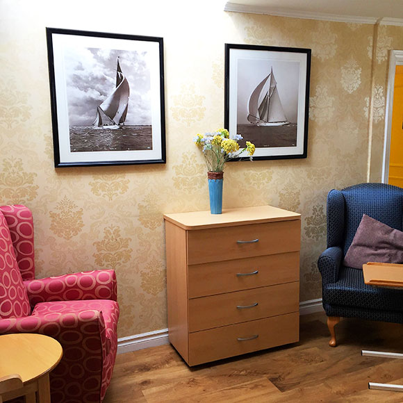 <span>Room</span>Luxury Room