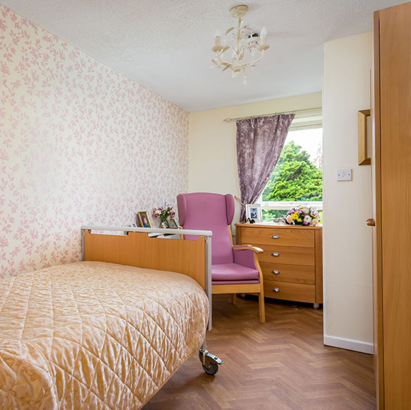 <span>Room</span>Single Room